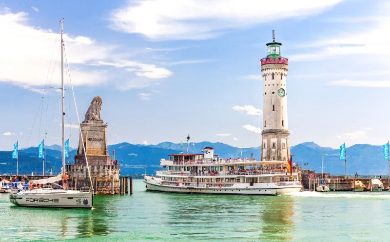 The Bavarian lion and the lighthouse in Lindau